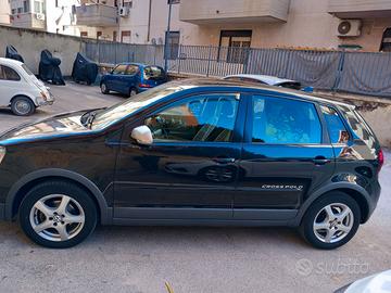 Volkswagen Polo Cross 1.4 Tdi  70Cv.  5P