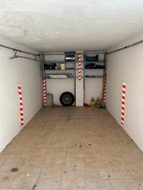 Garage per macchina medio/piccola o magazzino