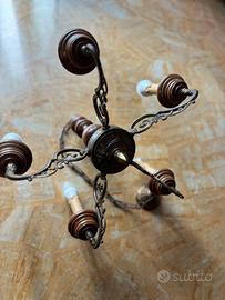 Lampadario anni 50 legno ottone.