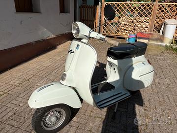 Vespa super 125