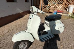 Vespa super 125