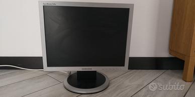 Monitor Samsung LCD 15 pollici VGA