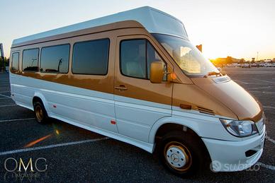 Mercedes-Benz Limobus party bus
