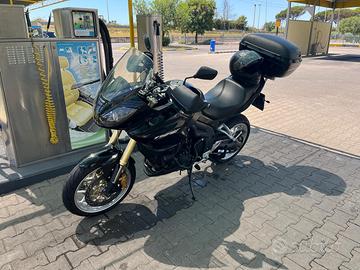 triumph tiger 1050