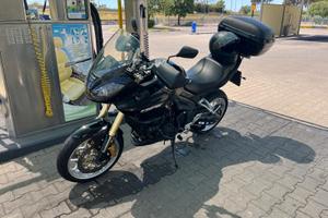 triumph tiger 1050