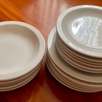 Piatti semplici ceramica bianca