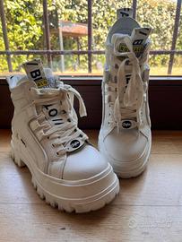 Scarpe Buffalo Aspha MiD bianca