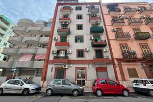 Trilocale in Via Fratelli Mellone