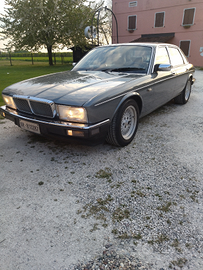 Jaguar Daimler xj40