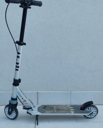 Monopattino a spinta Oxelo (Decathlon)