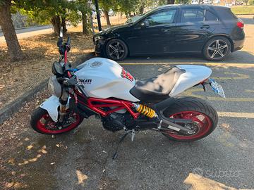 Ducati Monster 797