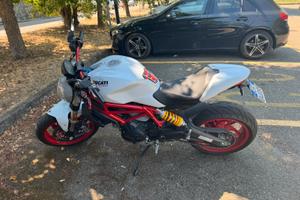 Ducati Monster 797