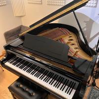 Pianoforte YAMAHA G1