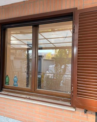 Finestra in legno
