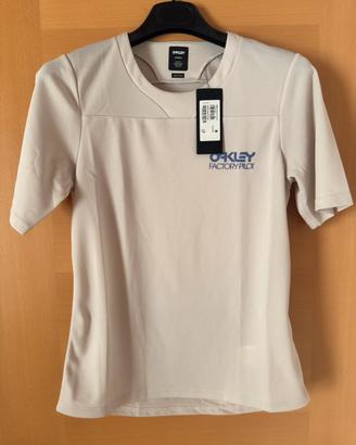 Completo Oakley maglietta e short donna x mtb