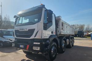 IVECO TRAKKER 500 SCARRABILE