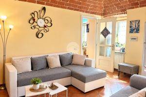 CASA INDIPENDENTE A CANDELO
