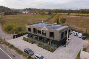 NEGOZIO A DESENZANO DEL GARDA