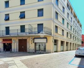 NEGOZIO A ALESSANDRIA