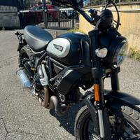 Ducati Scrambler Icon Dark 800