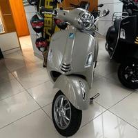 Piaggio Vespa 310 GTS hpe 2025