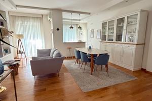 App. ristrutturato 110mq, 2 bagni/2posti auto