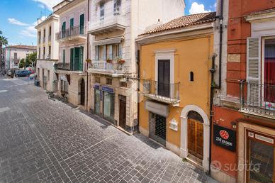 3 LOCALI A ORTONA