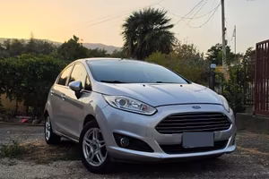 Ford Fiesta 2013 perfetta, full opt, val. perm 4x4