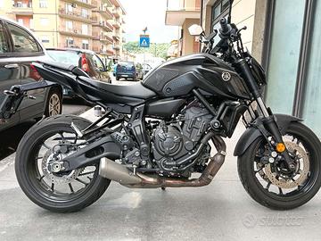 YAMAHA MT-07 2023