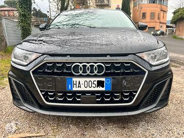 Audi a1 25 tfsi S-Line Nepatentati da Vetrina