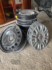 Cerchi in ferro Fiat Panda con borchie