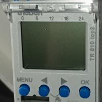 interruttore orario digitale settimanale.