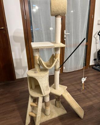 Torre tira graffi per gatti
