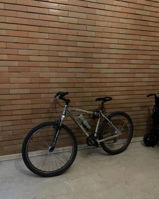 Mountain Bike Centurion ammortizzata