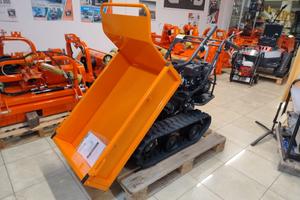 Vasta disponibilità di motocarriole e altro