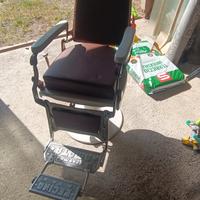 sedia da Barbiere vintage 