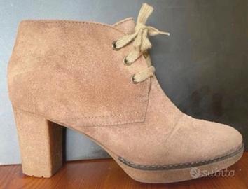 Scarpe scamosciate tacco alto. Misura 37