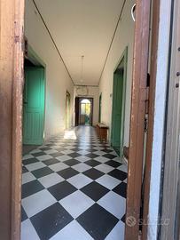 Casa indipendente con ampio cortile