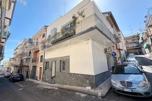 Casa singola ristrutturata e arredata