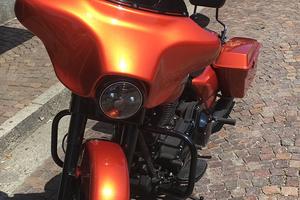 Harley davidson street glide