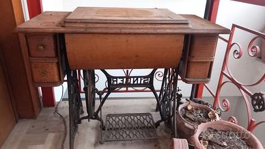 macchina da cucire singer antica