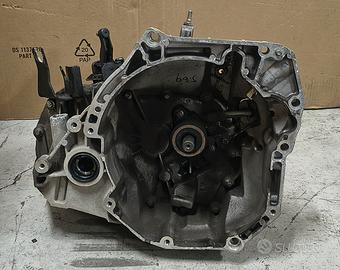 3201001Q4G/JH33030816R Cambio manuale Nissan Micra