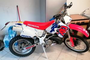 Honda cre 250 