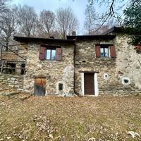 CASA SEMINDIPENDENTE A SAN SIRO