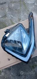 faro anteriore destro kia Sportage 