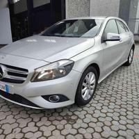 MERCEDES-BENZ A 180 Premium
