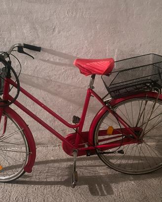 Bicicletta da donna rossa