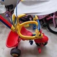 triciclo per bambini