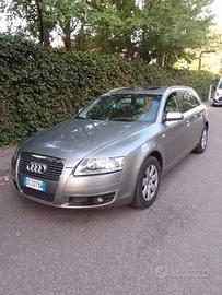 Audi V.. 6