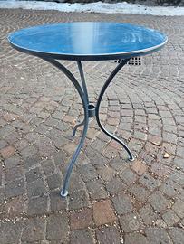 tavolino in ferro battuto